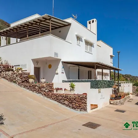 Semesterbostad Casa Rous